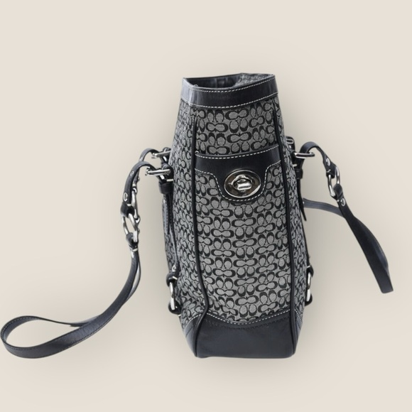 Coach | Vintage Y2K Signature Canvas Tote Bag - Picture 11 of 11